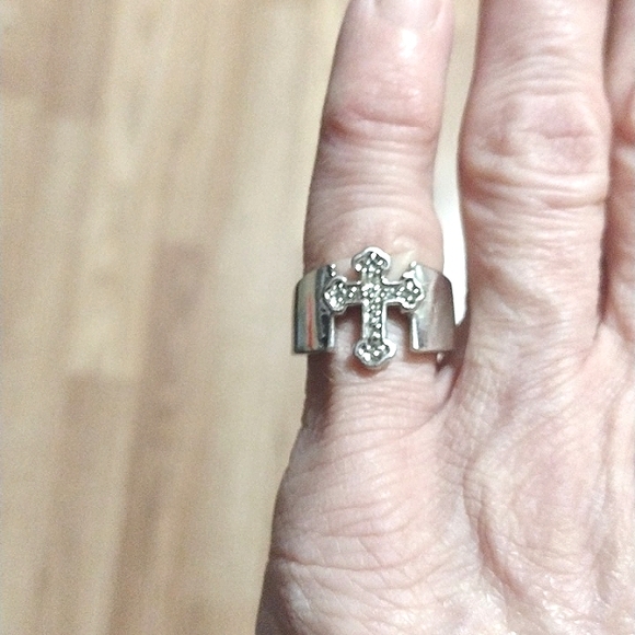 VINTAGE RSC RHODIUM PLATED CZ RELIGIOUS CROSS THICK BANDED SIZE 6 RING - Picture 4 of 9
